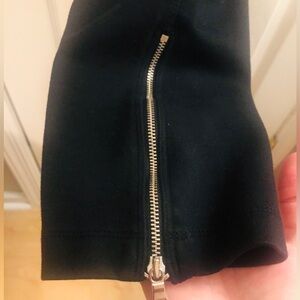 GAP Women's Black Cropped Pants